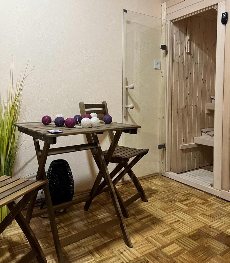 Stan Na Dan Kozarska Dubica Apartment Bosanska Dubica ภายนอก รูปภาพ