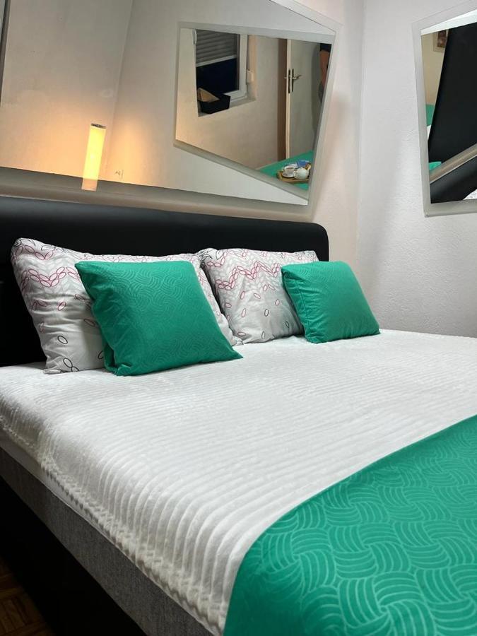 Stan Na Dan Kozarska Dubica Apartment Bosanska Dubica ภายนอก รูปภาพ